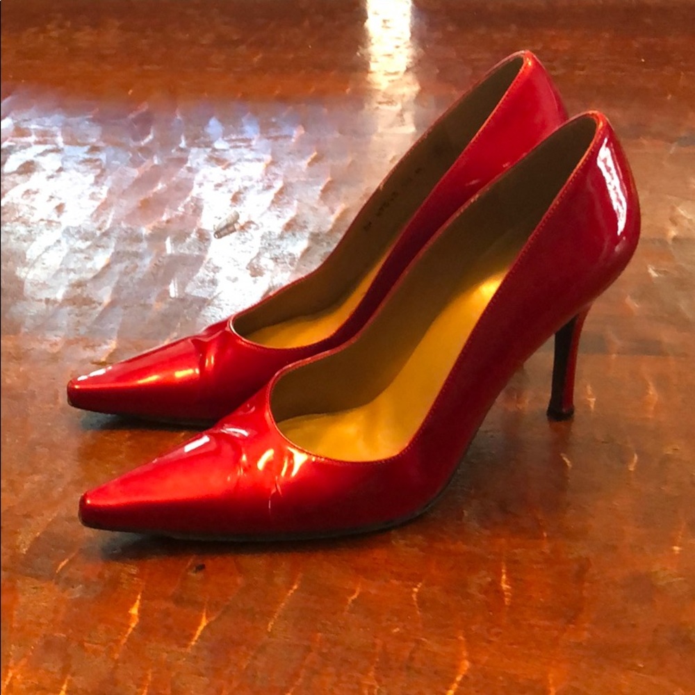 Stuart Weitzman Red Patent heels - Size 10 M